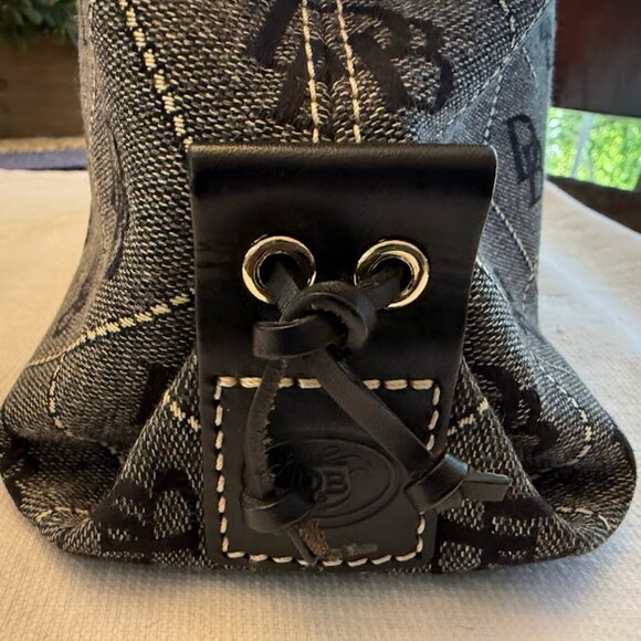 Dooney & Bourke Vintage small East/West Slouch black DB Signature Shoulder bag - Picture 8 of 16